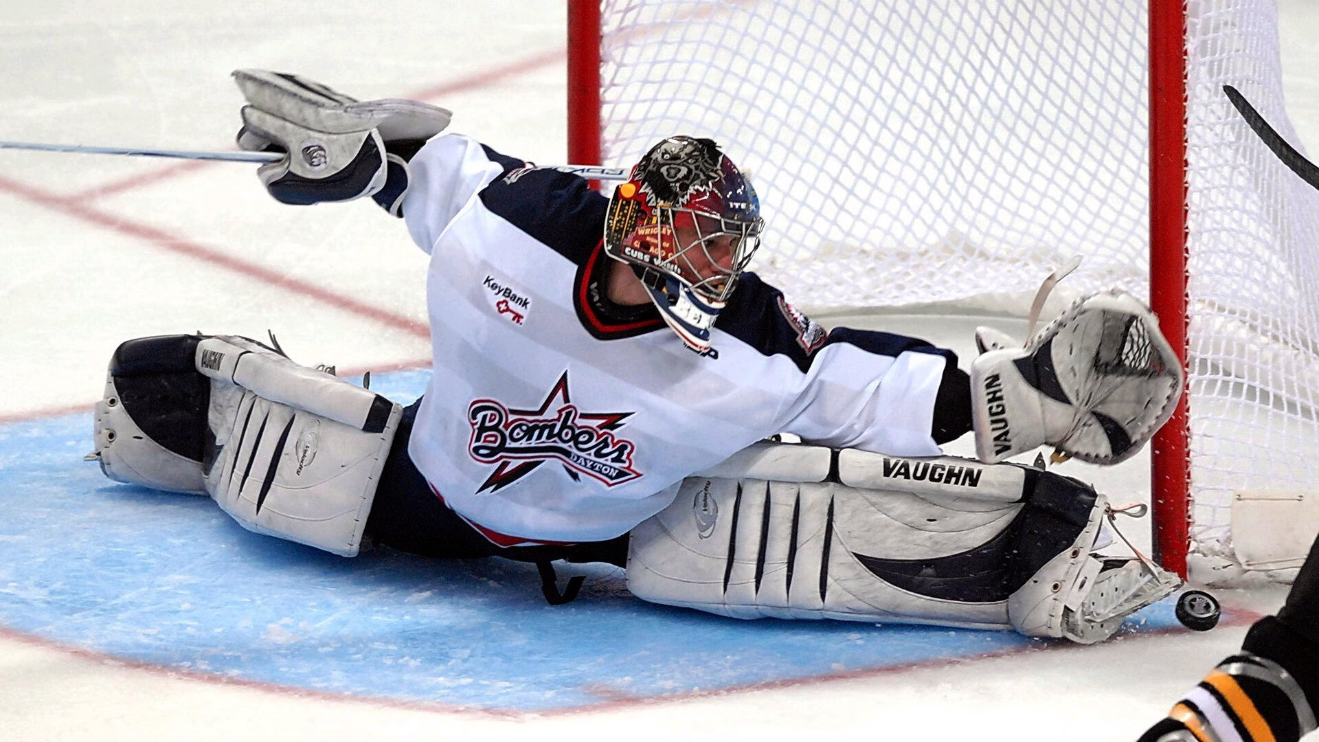 桥牌混合双人赛 配合默契程度左右整场走势